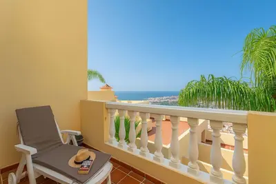 Image de Appartement de vacances « Balcones Del Atlantico » avec vue mer, piscine commune et Wi-Fi