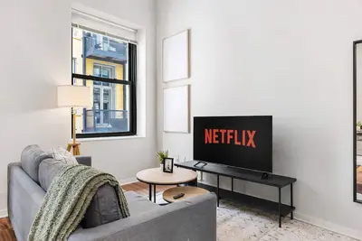 2br Downtown | Pool and Gym