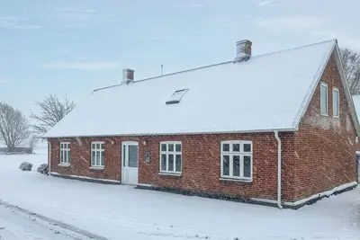 Image de Charmante maison de 6 chambres à Thyholm