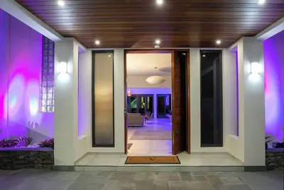 Image de The Ultimate Private Experience. 7 Bedroom Villa in Dutch Sint Maarten