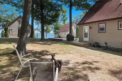 Image de Rae's Retreat on Little Platte Lake w/ Private Dock!