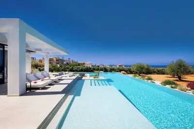 Image de Chic 4-bedroom 4-bathroom villa  in Chania. Minutes from Chania City Center!