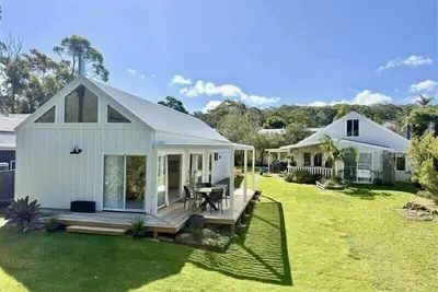 Image de Pretty Beach Barn - Charming 2-Bedroom Barn by Beaches & National Park