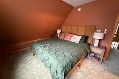 Image de Modern, Cozy Chalet w/ Hot Tub and Fire Pit