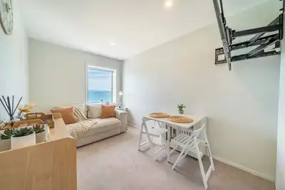 Image de Oriental Bay Waterfront - Private Upper Suite