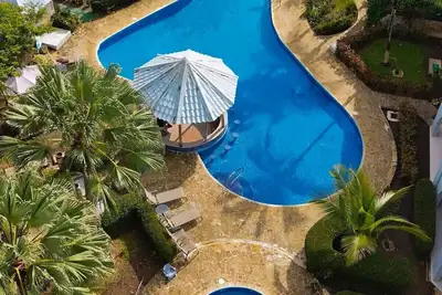 Image de Pool View and Nature