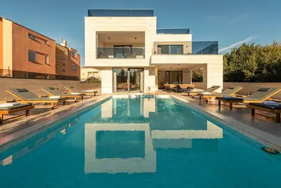 Image de Villa de luxe avec la piscine Zaton, Zadar (K-25050)