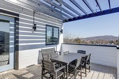 Image de Pet-Friendly Belmont Rental near Uva and Downtown Mall