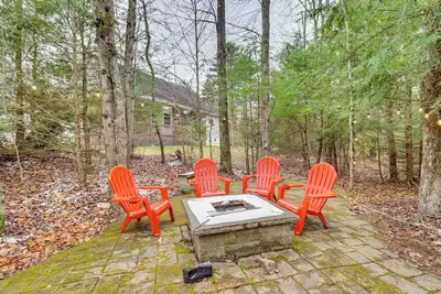 Image de Hot Tub & Epic Game Room! Poconos Family Retreat
