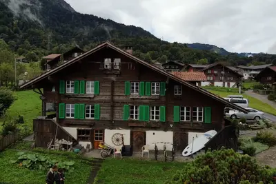 Image de Chalet avec vue sur le lac, Därligen ⛰️