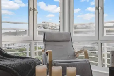 Image de Confortable appartement de 2 chambres à Edimbourg avec parking