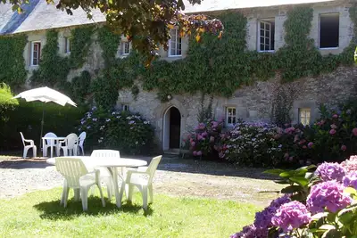 Image de Maison de vacances « Le Vieux Manoir » avec jardin privé et Wi-Fi