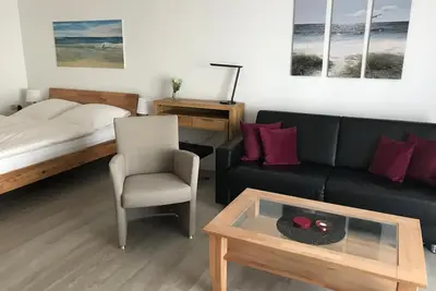 Image de 1-room apartment with balcony lake side