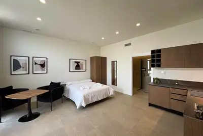 Image de Plaza Tower - Apartment -01