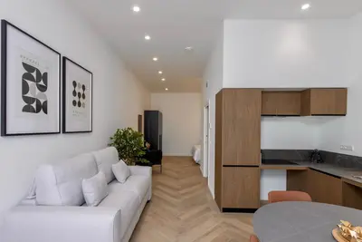 One Tower Apartment - 04