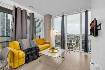 Image de RivetStays | The Peter Premium Suite – 2 Bedroom Condo