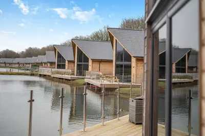 Tranquillity 4 (Pet), Carnforth