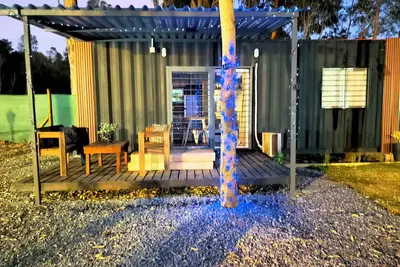 Image de House steps from the beach for up to 4 people