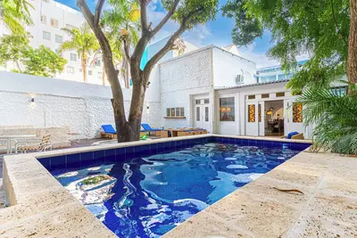 Image de Casa Cuba - Beachfront Mansion with 8br, 2 Pool and Club