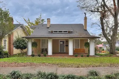 Image de Enjoy the Masters from this Charming Home Less < 4 miles from Augusta National