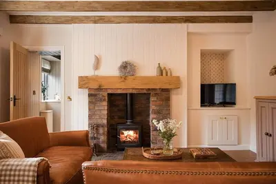 Image de Country Cottage Near Historic Berwick and Beaches