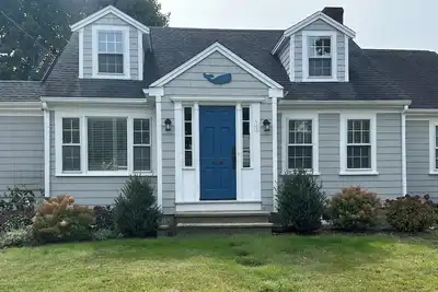 Image de Cape Cod Comfort - Steps from Harbor, Trails & Waterfront Fun