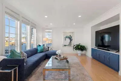 Image de Luxury Retreat w Heated Pool, Large Stone Patio!