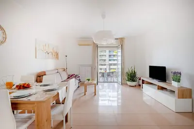 Image de Spacious and bright 83 square meters apartment, perfect for five people, located on the third floor of a building with an elevator (Not accessible to disabled guests). The property is located in the Poggiofranco neighborhood, an exclusive area full of int