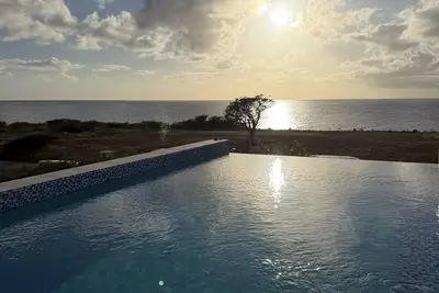 Image de Ocean View Luxury Villa • Heated Pool • 5-Min Walk to Jeremi Beach