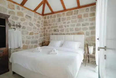 Image de Stone house in village with  private pool