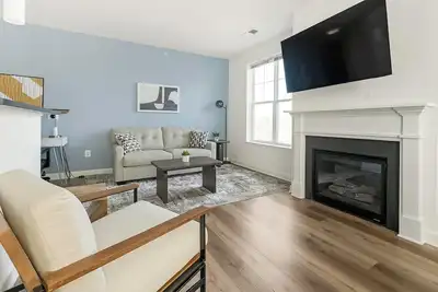 Image de Landing | Spectacular 2bd, Pool, Gym