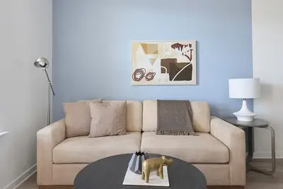 Image de Landing | Chic 2bd, Clubhouse, Pool