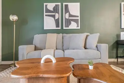 Image de Landing | Modern 2bd, Gym, Game Room