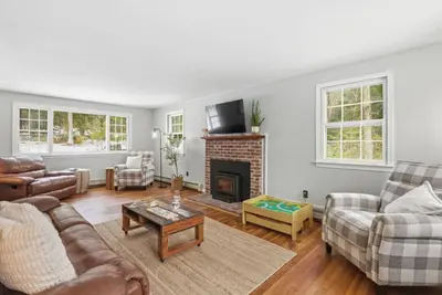 Image de Spacious Family Retreat Heart of the Lakes Region