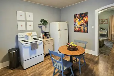 Image de Lovely 2-bedroom downtown apartment in charming Lafayette