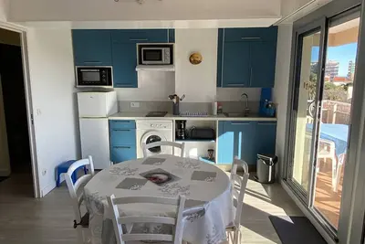Image de T2 climatisé avec parking à Canet Plage, proche mer