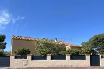 Image de Villa T6 climatisée près de la plage pour 10 personnes