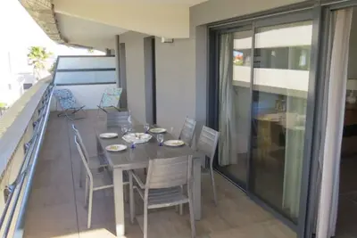 Image de Appartement T3 climatisé avec piscine proche plage, terrasse et parking, pour 4 personnes au Barcarès