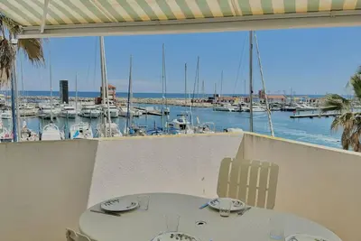 Image de Superbe T2 avec vue, clim, parking privé au Barcarès