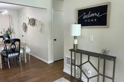 Image de Comforting Roots - Cozy, Inviting Stay That Feels Like Home