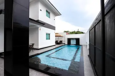 Image de Indiluxe 6 bedroom spacious pool villa near walking street and nightlife