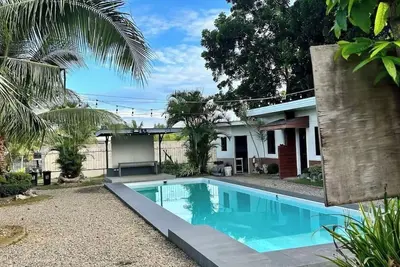 Image de Beautiful 7-bedroom resort with Ac in charming Dauis