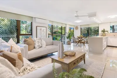 Image de Surf Parade Family Getaway - WiFi, Parking, Pool