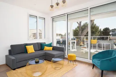 Image de T3 standing devant la plage Vue Mer Piscine