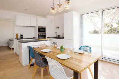 Image de Appartement Devant la Plage Piscine Parking