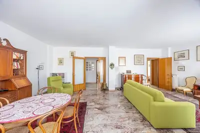 Image de Bel appartement pour 4 personnes avec climatisation, Wifi, Tv et balcon