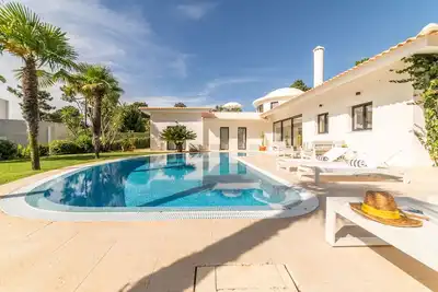 Image de Villa Aroeira I - Villa for 8 with heated swimming pool and jacuzzi in a Pga golf resort