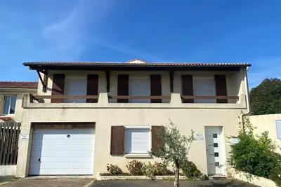 Image de Maison 12 personnes à proximité du Puy du Fou avec jardin et piscine