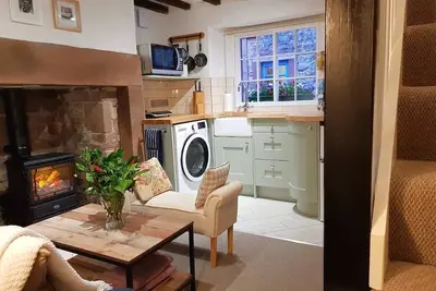 Image de Cosy 18th Century Private Suite - Peaceful Village