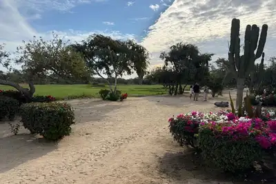 Image de Luxury Golf-Front Villa with 8 Rounds free, Pool + Rooftop Jacuzzi